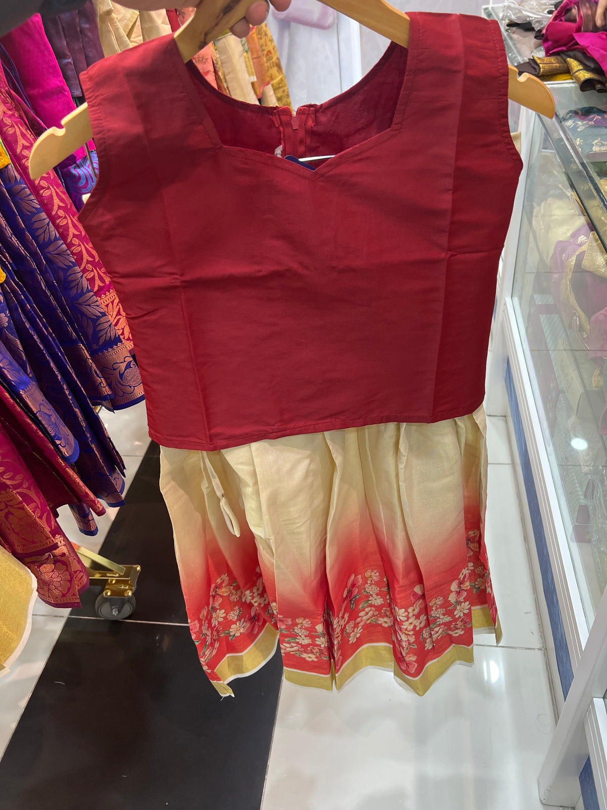 pattupavada 148979