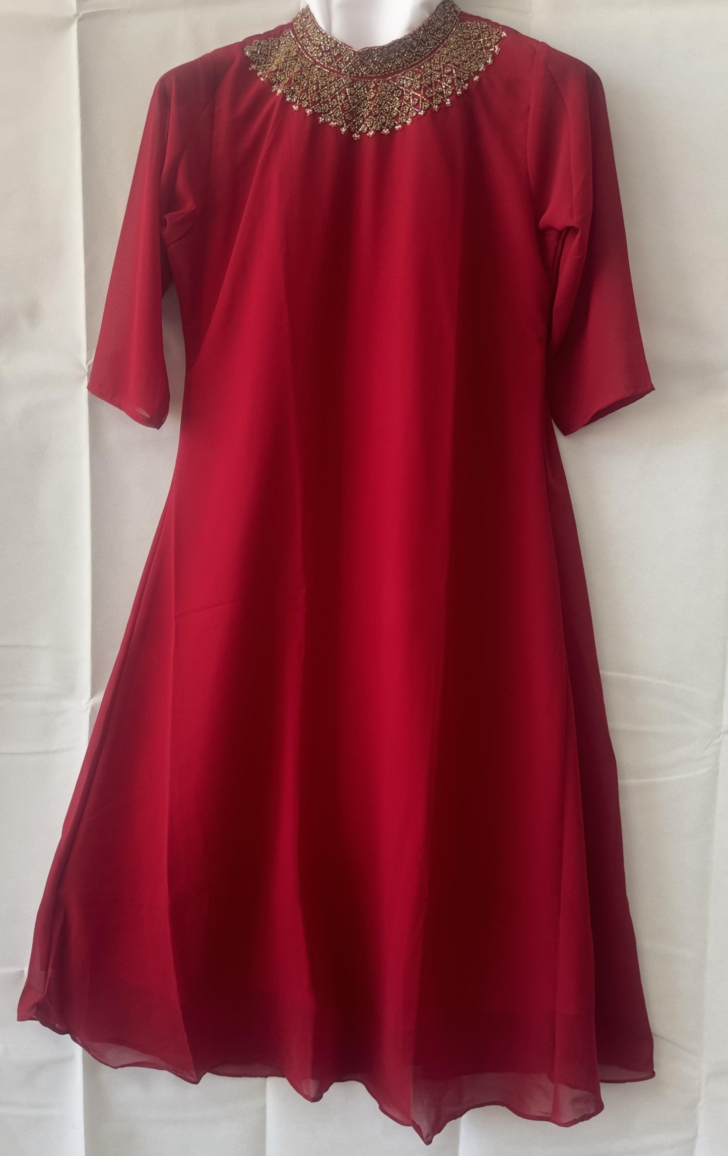 Women's Kurthi Georgete Plain on Jewel Neck