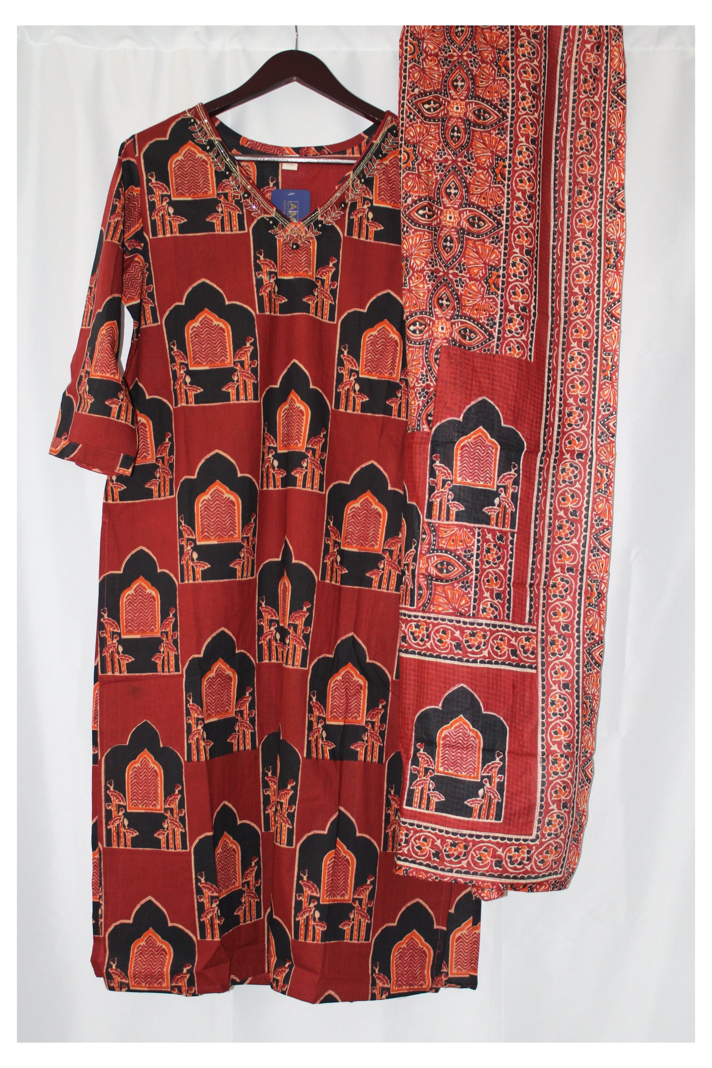 Women's Salwar Suit with Dupatta and Bottom Pant Cotton Bangaru Print V Neck