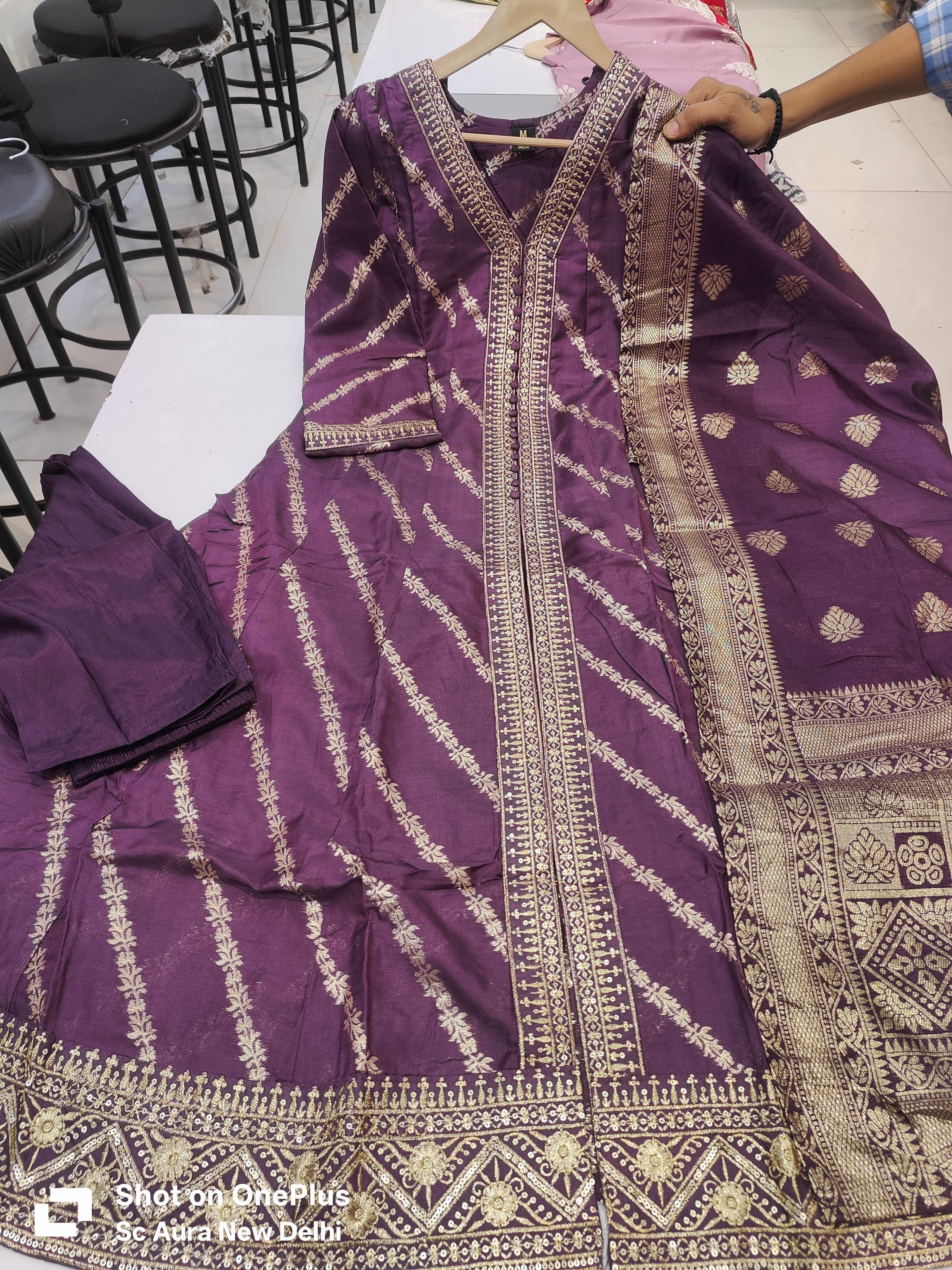SCA 0020160 Salwarset