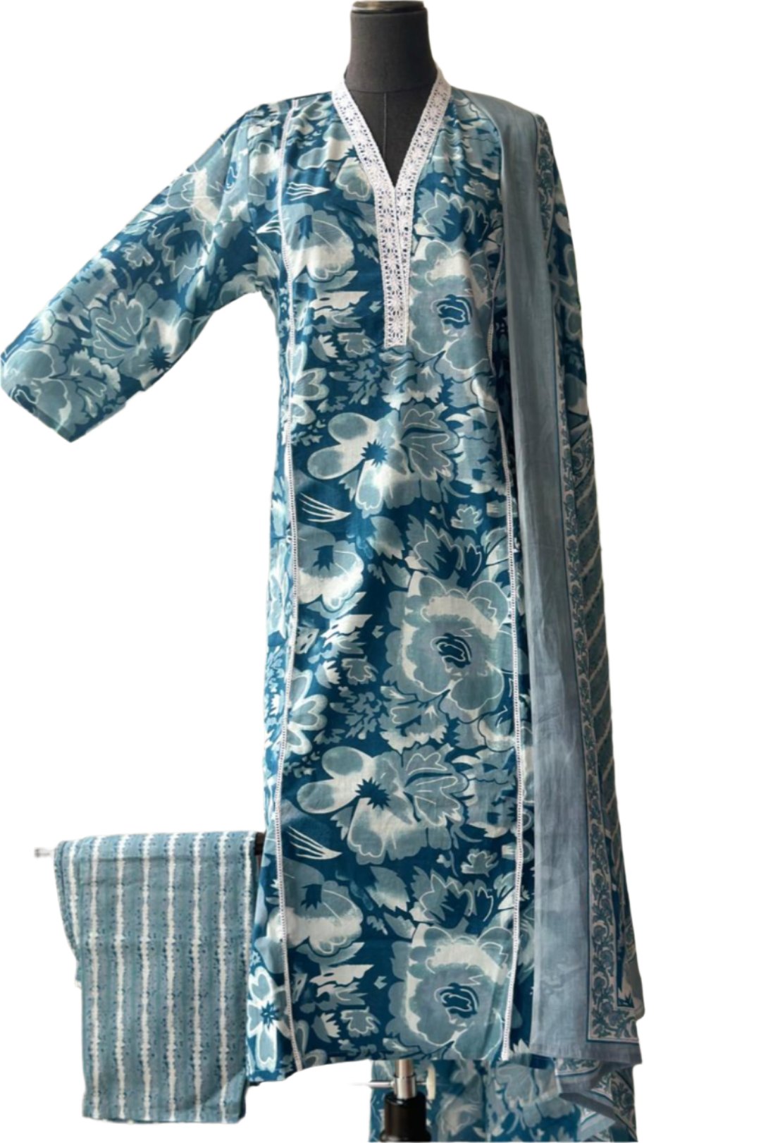 Floral Patterned Kurti With Matching Dupatta Made with Pure Cotton Fabric.