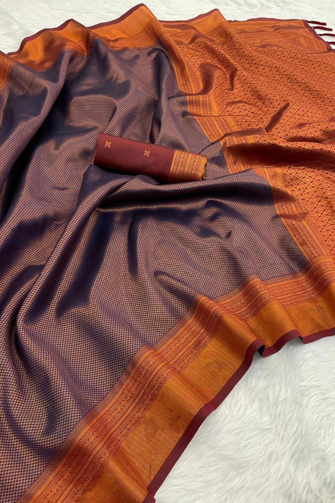 Soft Silk Saree With Blouse.