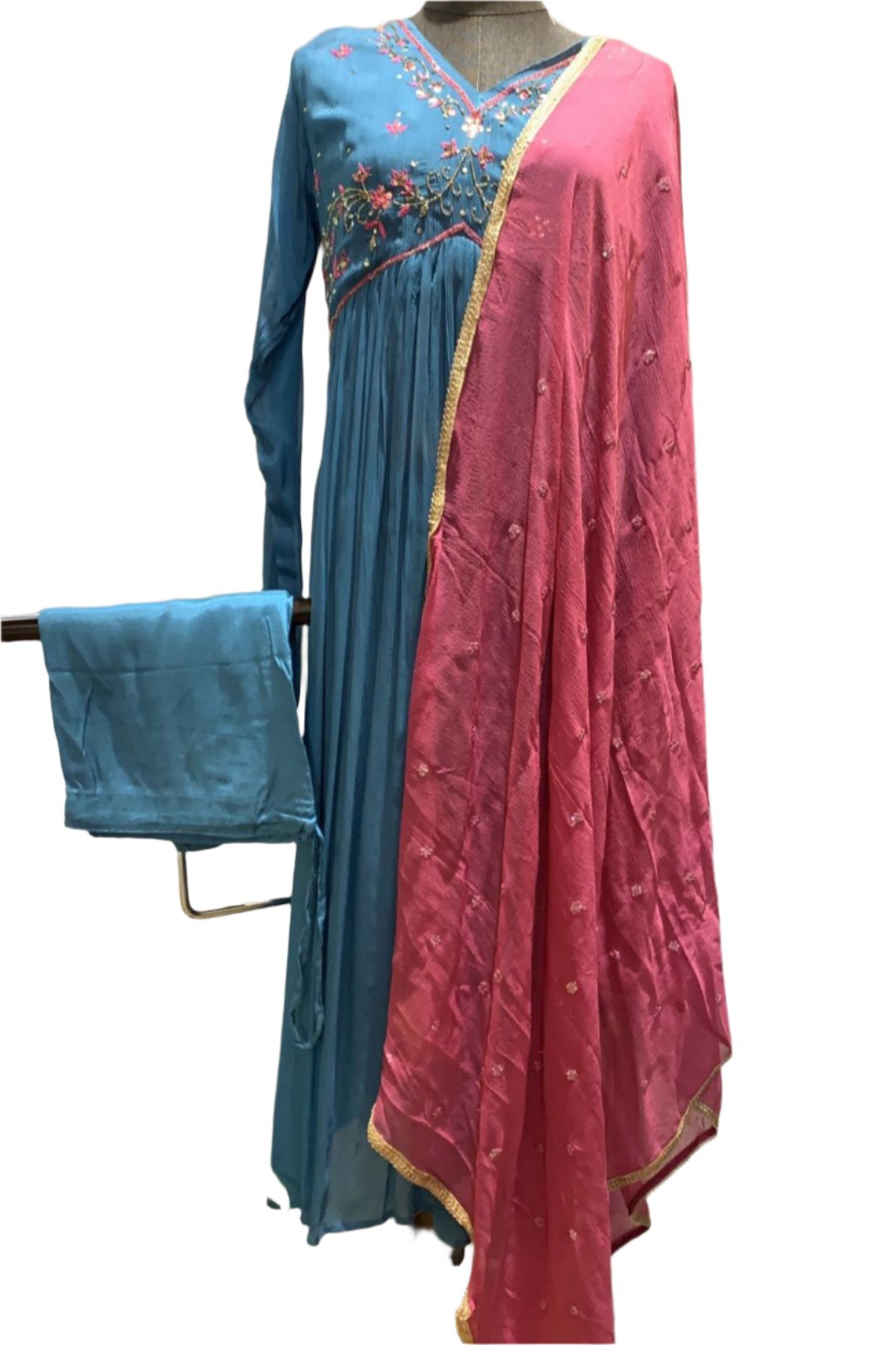 Ready To Wear Salwar Set.