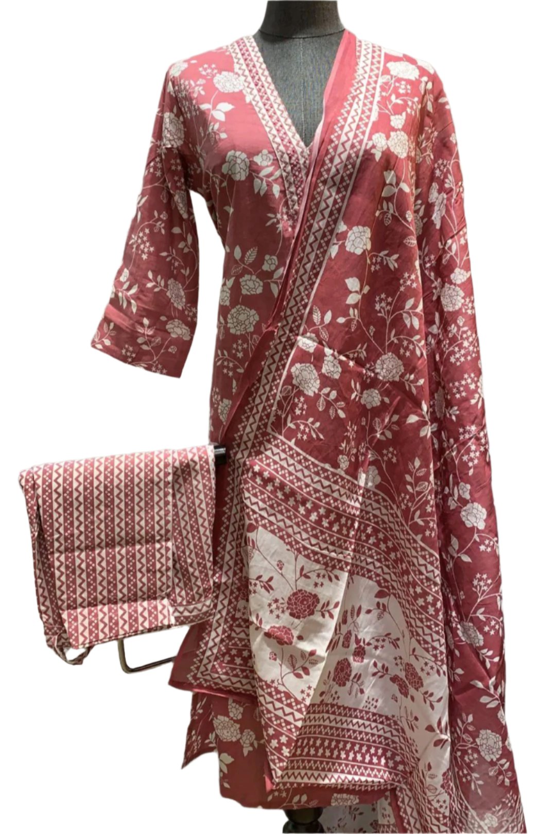 Ready To Wear Salwar Set.