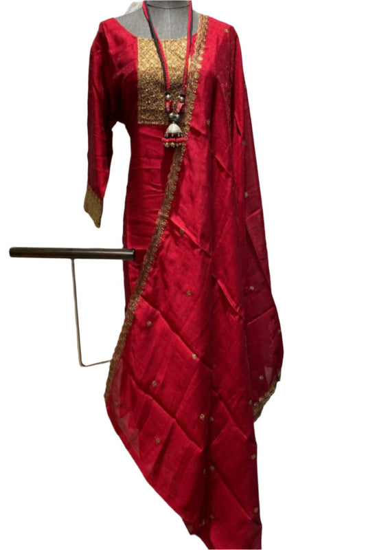 A6258 Top With Dupatta.