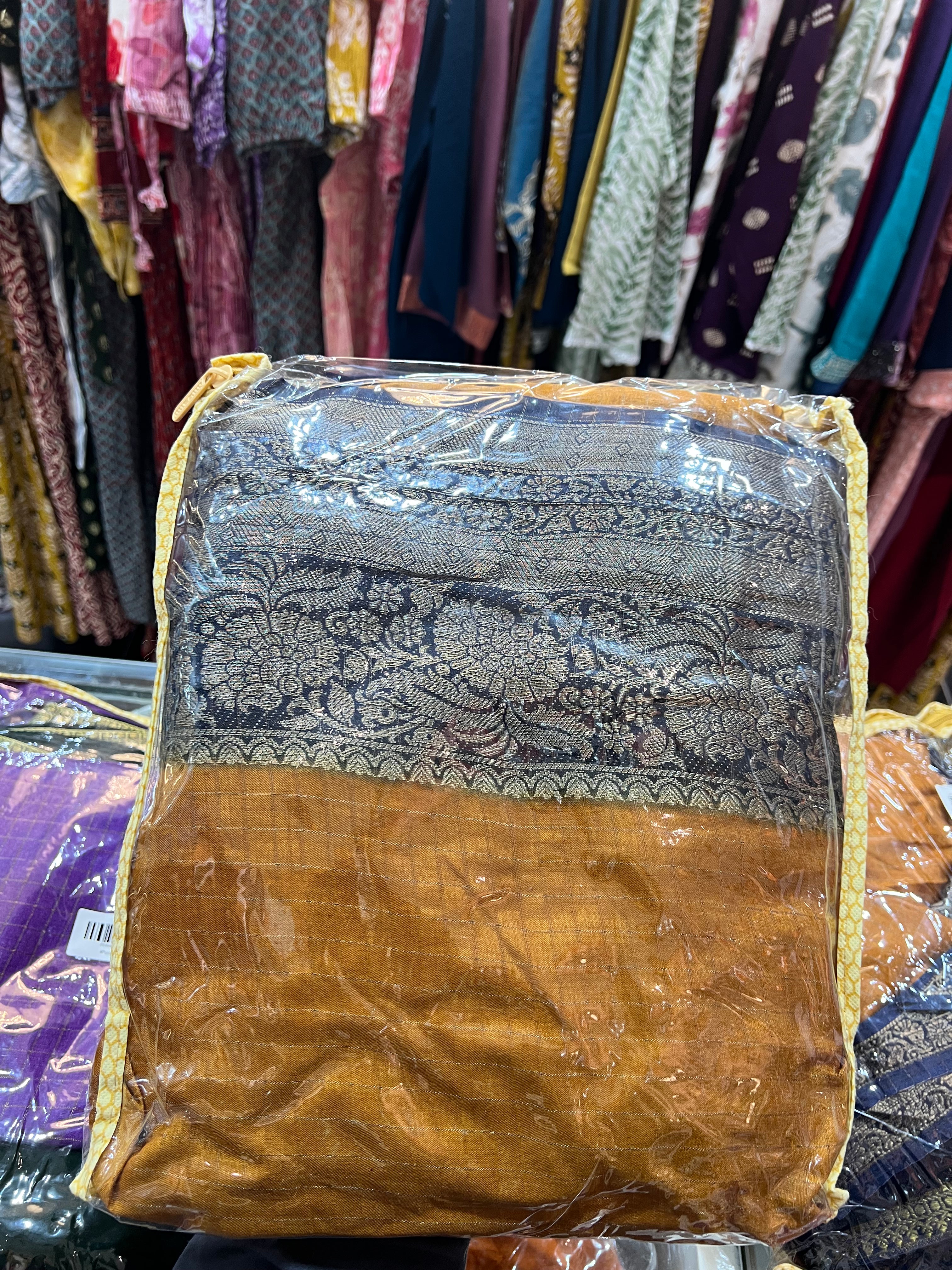 Dhavani Set   998095