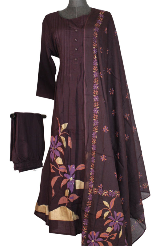 Kurti Featuring Long-Sleeved Kameez. Paired With Matching Trousers And Dupatta.