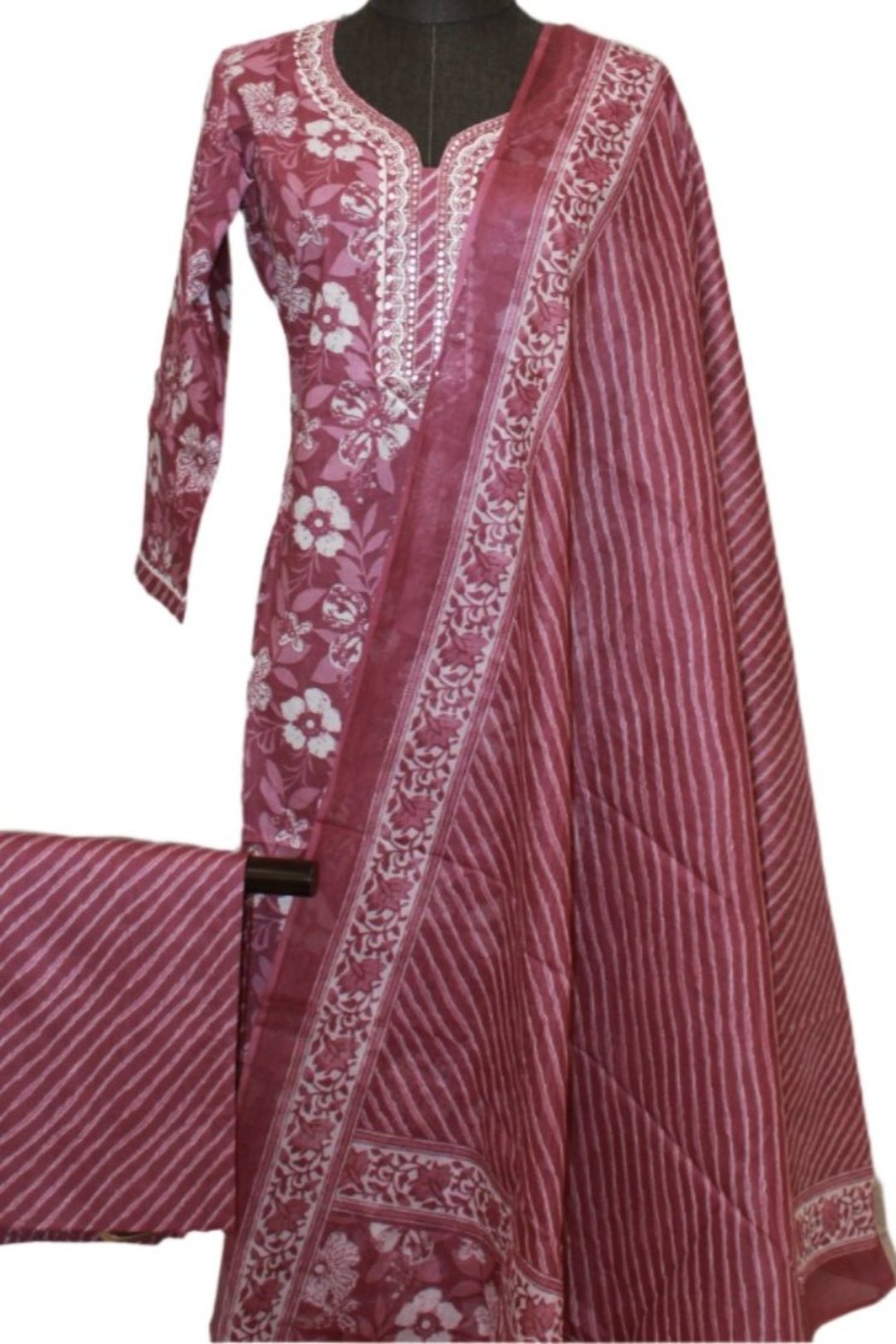 Cotton 3 piece Floral kurta set for everyday wear