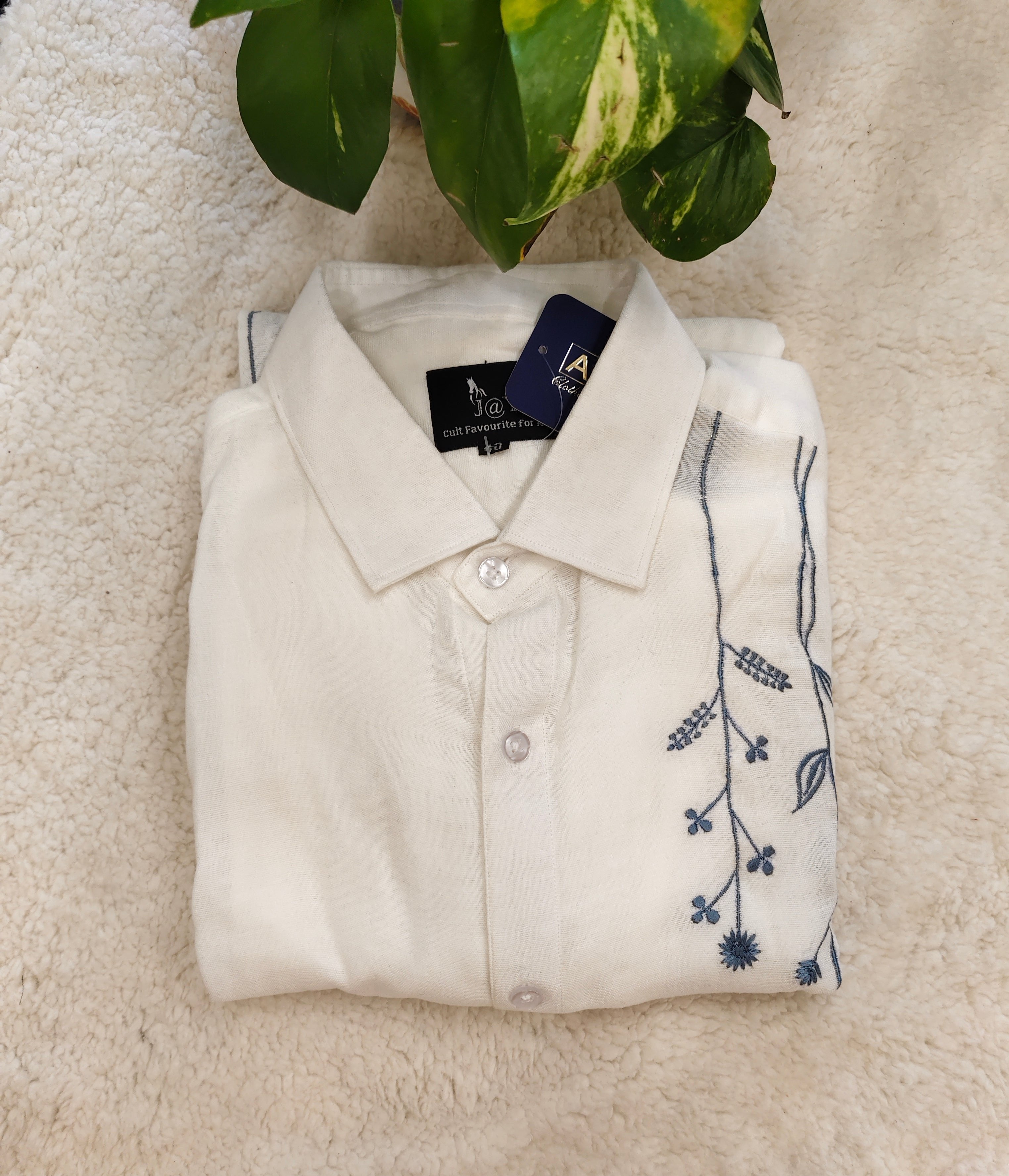 Men's cotton Linen full Sleeves Shirts with embroidery pattern.