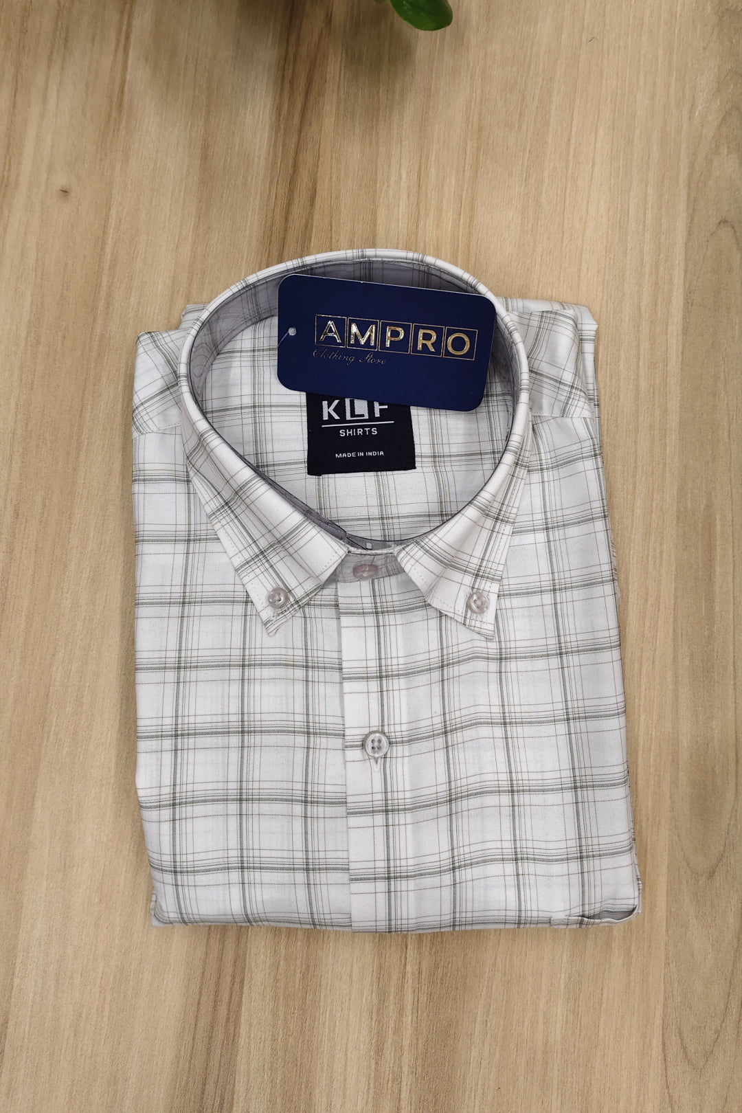 Men's wear cotton check pattern with full sleeve premium quality shirt.