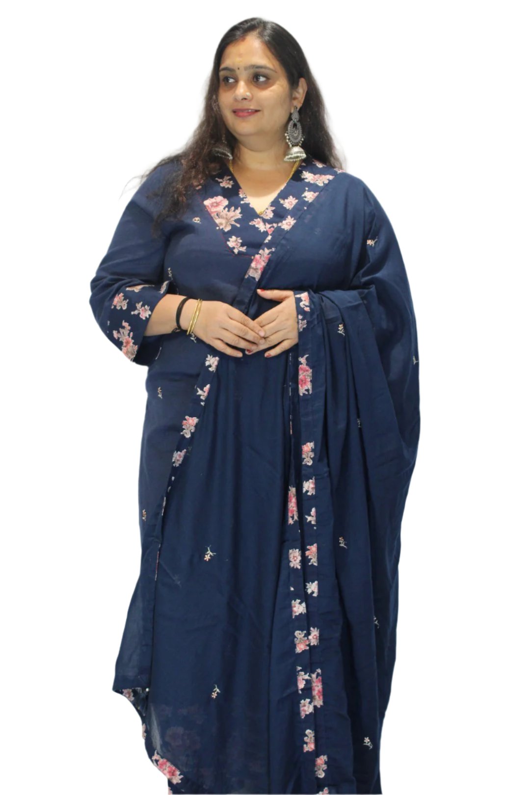 Kurtha floral pattern with flowers. It has long sleeves and a full length, suitable for formal occasions or traditional events. The matching dupatta