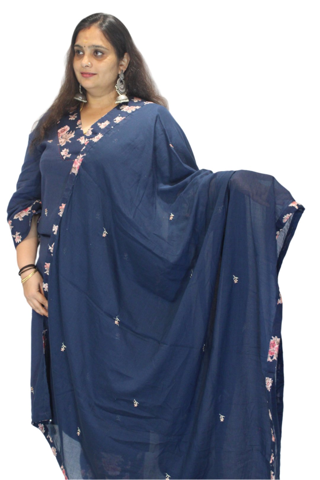 Kurtha floral pattern with flowers. It has long sleeves and a full length, suitable for formal occasions or traditional events. The matching dupatta