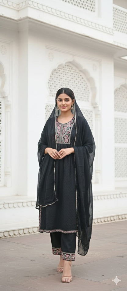 Salwar Set BlACK 333639