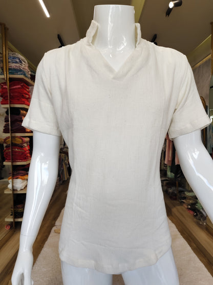 Men's wear cotton Linen Half Sleeves plane T Shirts.