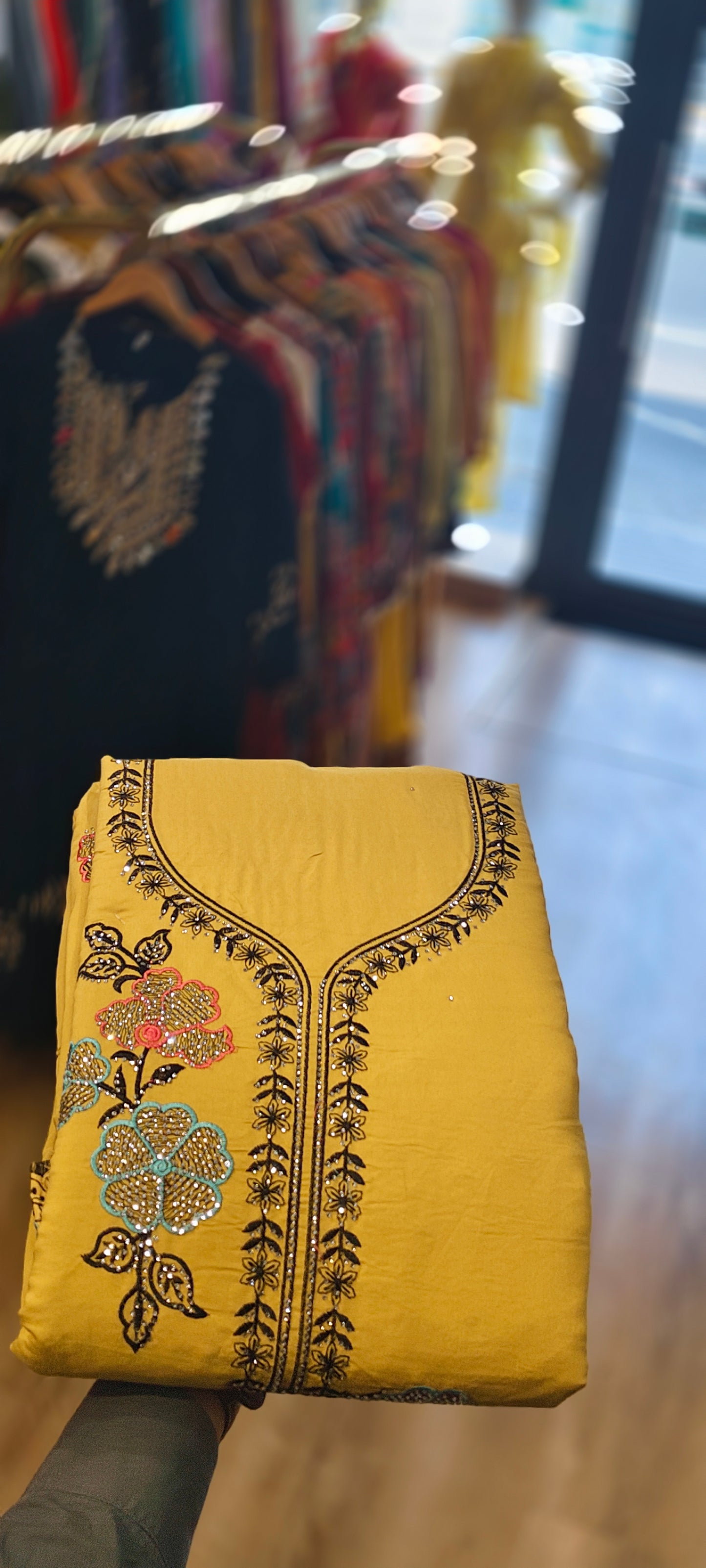 SALWARSET MATERIAL 5555