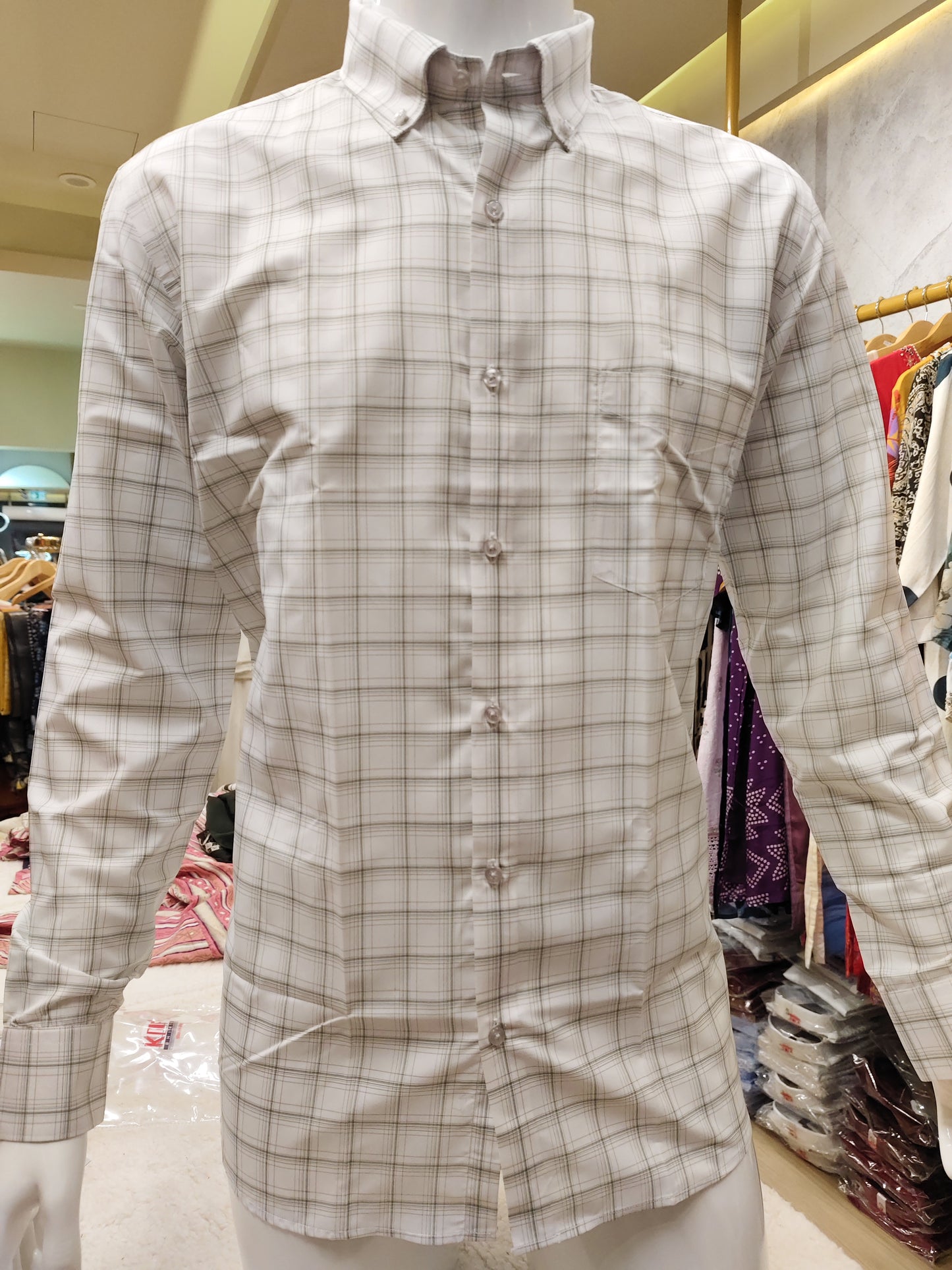 Men's wear cotton check pattern with full sleeve premium quality shirt.