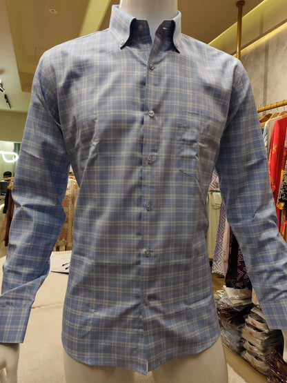 Men's wear cotton check pattern with full sleeve premium quality shirt.